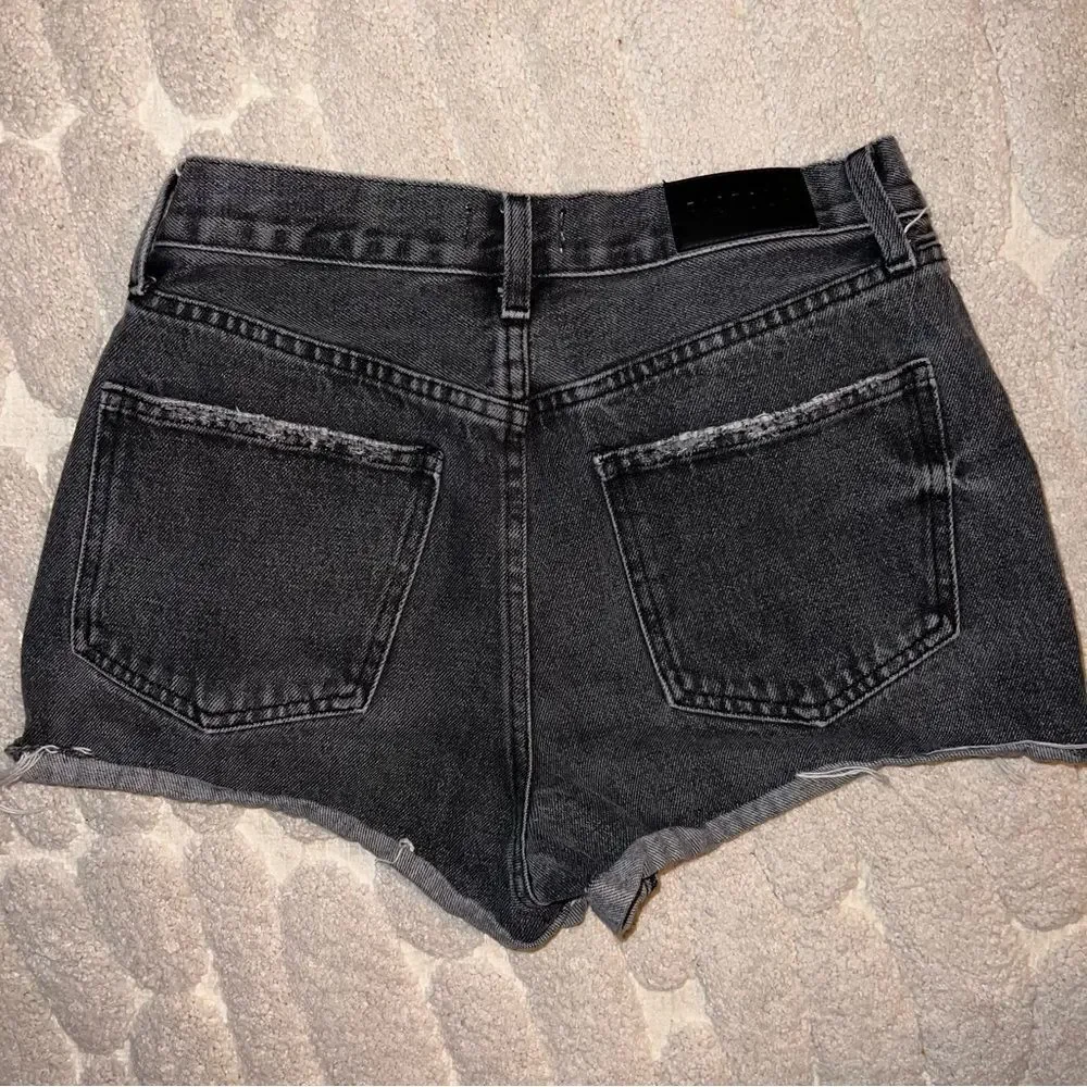 PISTOLA black denim jean shorts 🖤 distressed 🖤 size 28